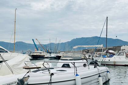 Hire Motorboat Ranieri Shadow 24 Sorrento