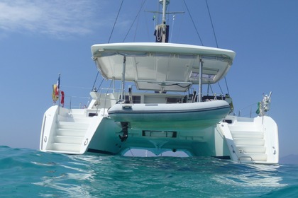 Charter Catamaran LAGOON 420 Port Grimaud