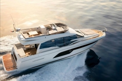 Noleggio Yacht a motore Prestige 520 Fly F-line Kotor Municipality