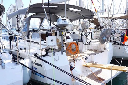 Noleggio Barca a vela Bavaria Yachtbau Bavaria C38 Corfù