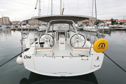 Miete Segelboot BENETEAU OCEANIS 38 Biograd na Moru
