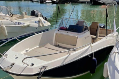 Charter Motorboat Quicksilver 555 Open Fréjus