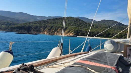 Tolón Sailboat Dufour 412 alt tag text