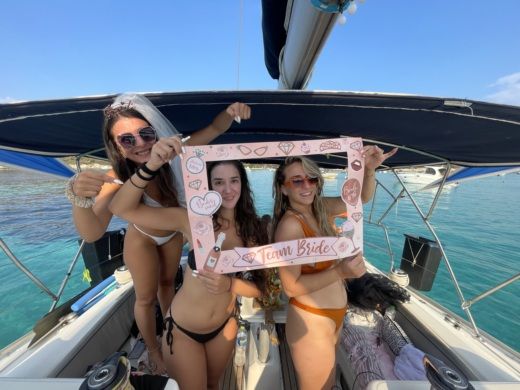 Halkidiki Sailboat Beneteau Oceanis Clipper alt tag text