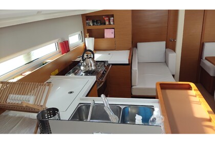 Location Voilier  Sun Odyssey 410 Le Pirée