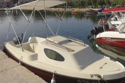 Hire Motorboat Pasara ADRIA 500 Murter
