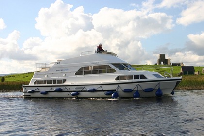 Hire Houseboat Classic Waterford Class Banagher