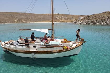 Location Voilier traditional wooden boat Mykonos