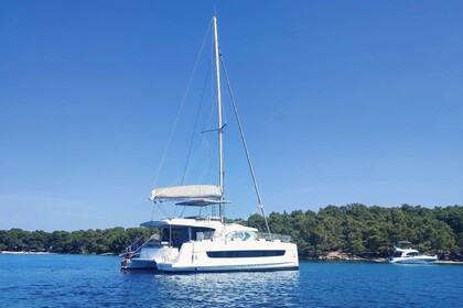 Чартер Катамаран Catana Group Bali 4.6 - 5 + 2 cab. Каштел-Гомилиця