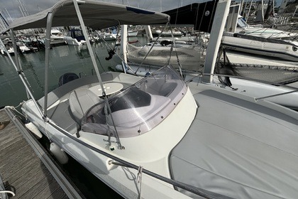 Noleggio Barca a motore Beneteau Flyer 650 Sundeck ☀️ La Rochelle