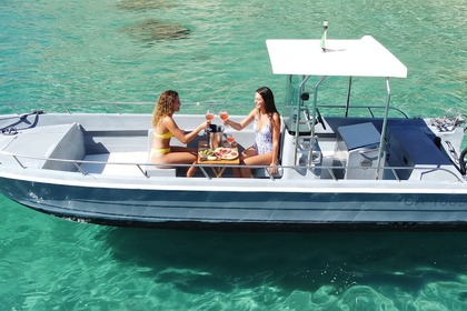 Location Bateau à moteur CONERO BREEZE 8.20 Cagliari