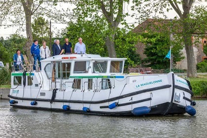 Charter Houseboat Pénichette® 1500 Flying Bridge Argens-Minervois