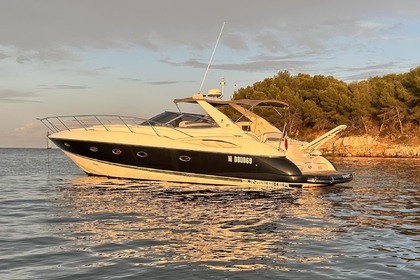 Miete Motorboot Sunseeker 44 Camargue Golfe Juan