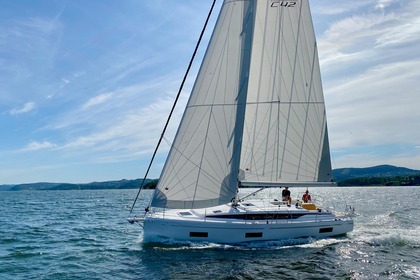 Charter Sailboat  Bavaria C42 /3cab Palairos