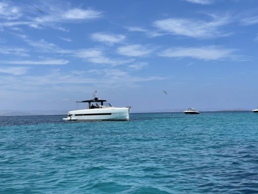 Ивиса Motorboat Fjord 44 OPEN alt tag text