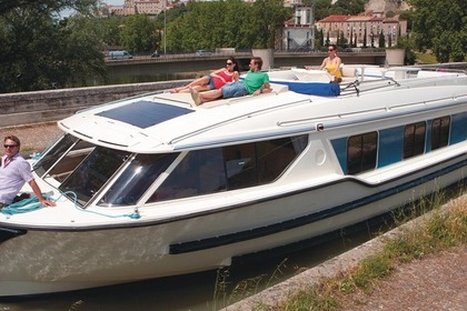 Hire Houseboat PENICHE VISION 4 Carrick-On-Shannon