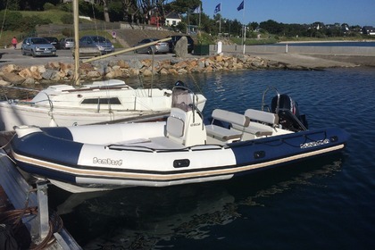 Charter RIB BOMBARD SUNRIDER Lorient