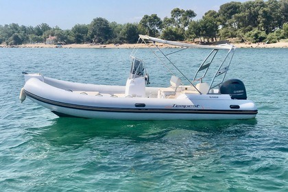 Czarter Ponton RIB Capelli Capelli Tempest 626 Hyères