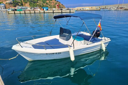 Charter Boat without licence  Astilleros de Castellón Estable 415 Blanes