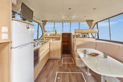 Rental Motorboat Nicols Estivale Sixto+ Saint-Nazaire-d'Aude