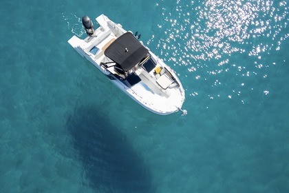 Noleggio Barca a motore Beneteau 7.7 Sportdeck Stazione di Mentone-Garavan