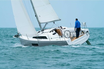 Charter Sailboat Beneteau Oceanis 30.1 Pomer