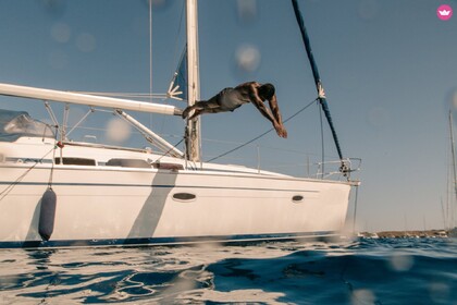 Rental Sailboat Bavaria 42 Cruiser Mahón