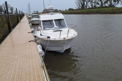 Rental Motorboat Beneteau antares 650  HB 115cv suzuki Isigny-sur-Mer