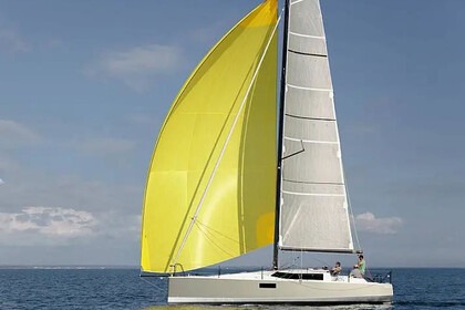 Charter Sailboat  Pogo 36 La Trinité-sur-Mer