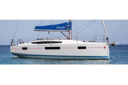 Charter Sailboat Sunsail 410 Pireas