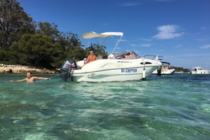 Charter Motorboat rio iberica Rio 550 cabine Cruiser Cannes