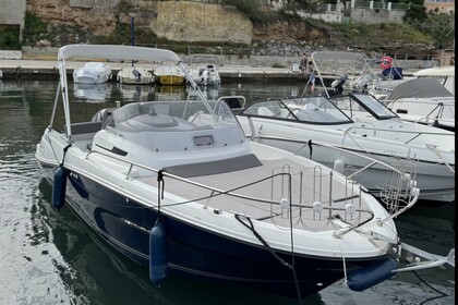 Charter Motorboat Jeanneau Cap Camarat 6.5 Wa Saint-Cyr-sur-Mer