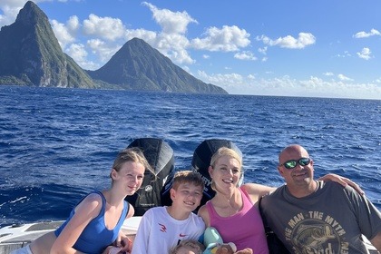 Location Bateau à moteur Mirage 2001 Castries