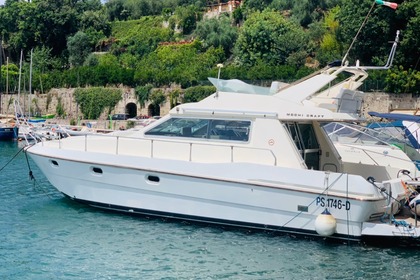 Location Bateau à moteur Mochi Craft 38 Fly Frattamaggiore