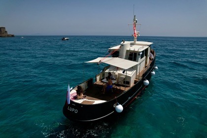 Noleggio Barca a motore CUSTOM RIMORCHIATORE D'EPOCA 15 METRI Golfo Aranci