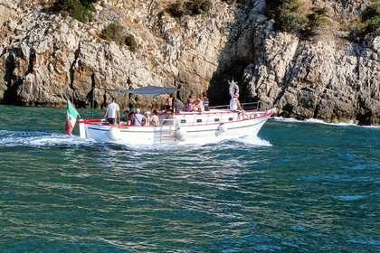 Noleggio Barca a motore Co.me.na Gozzo torrese Gaeta