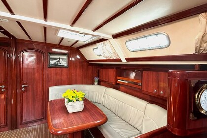 Rental Sailboat Ocean Star Ocean Star 58.4 - 5 cab. Alimos