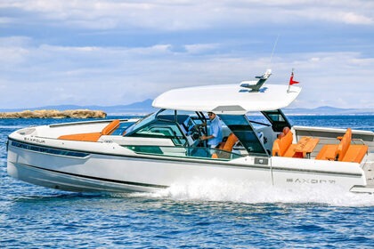 Charter Motorboat SAXDOR 320 GTO + Seabob Palma de Mallorca