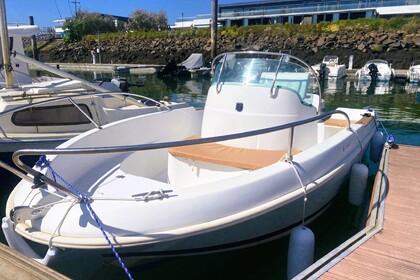 Charter Motorboat Jeanneau cap camarat 545 open Brest