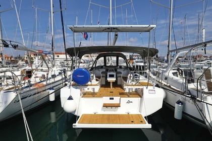 Aluguel Veleiro  Bavaria C38 Pirovac