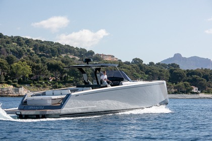 Verhuur Motorboot Pardo 43 Saint-Tropez