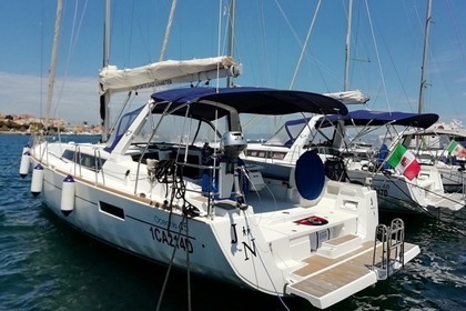 Noleggio Barca a vela BENETEAU OCEANIS 45 Carloforte