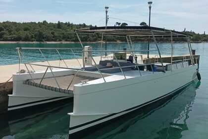 Rental Motorboat HOURLY & DAILY rentals Catamaran Rovinj
