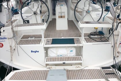 Rental Sailboat Beneteau Oceanis 35.1 Cannigione