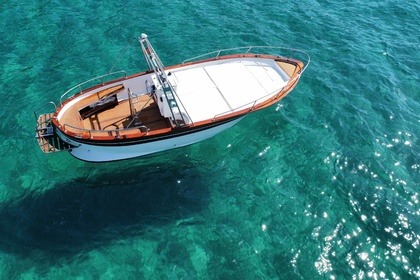 Noleggio Barca a motore Gozzo Modello Aprea 6.80 Palinuro