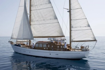 Location Voilier VIUDES  LAURENT GILES KETCH BERMUDIEN Sète