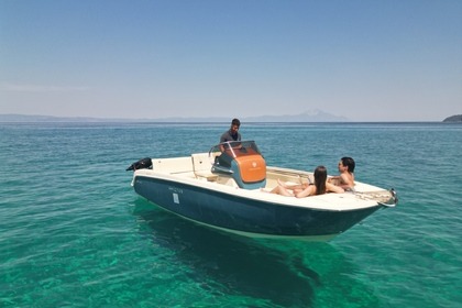 Charter Motorboat Invictus FX200 Halkidiki