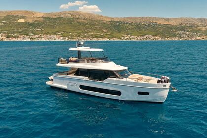 Charter Motorboat  Azimut Magellano 60 Podstrana