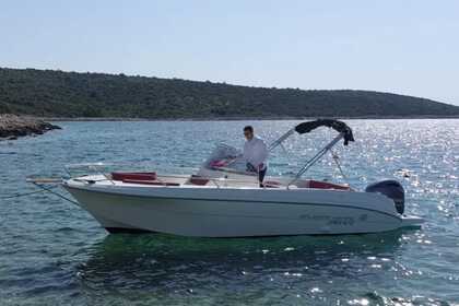 Charter Motorboat Atlantis 670 Vinišće