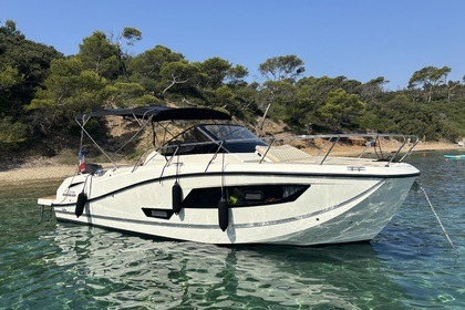 Location Bateau à moteur Quicksilver Activ 875 Sundeck Bormes-les-Mimosas
